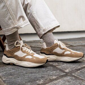 BRAND NEW Clae Tan and White Salazar Sneakers in Size 10.5